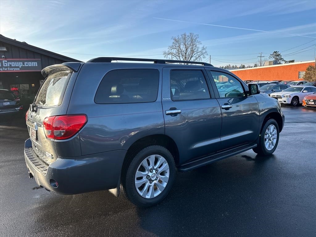 Toyota Sequoia 4WD 4dr LV8 6-Spd AT Platinum (Natl) 2008
