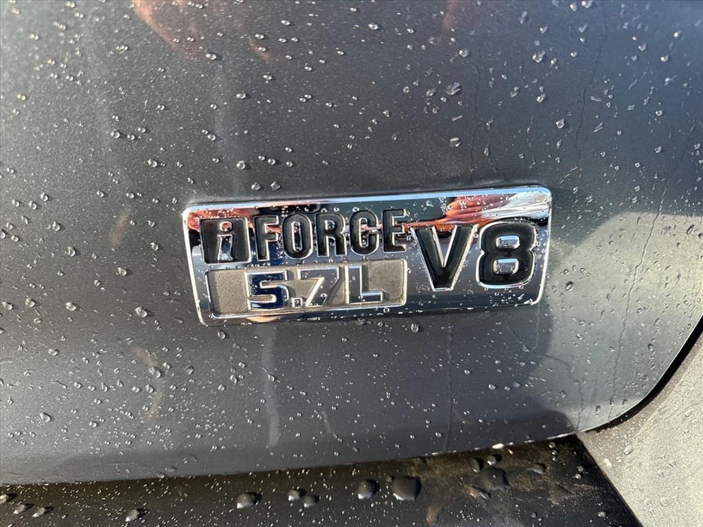 Toyota Sequoia 4WD 4dr LV8 6-Spd AT Platinum (Natl) 2008