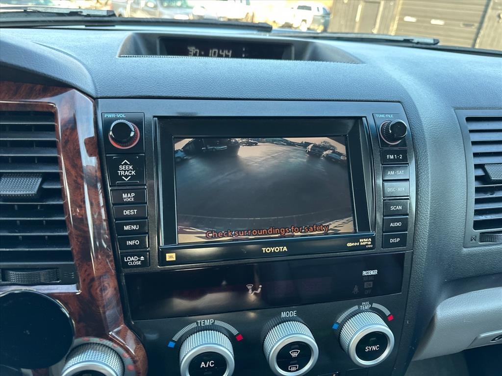 Toyota Sequoia 4WD 4dr LV8 6-Spd AT Platinum (Natl) 2008