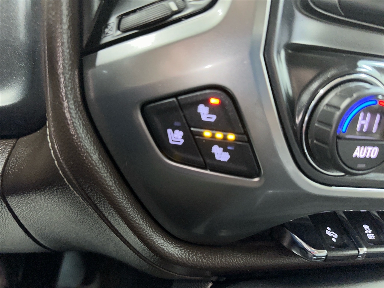 Chevrolet Silverado 1500 4WD Double Cab 143.5" LTZ w/2LZ 2017