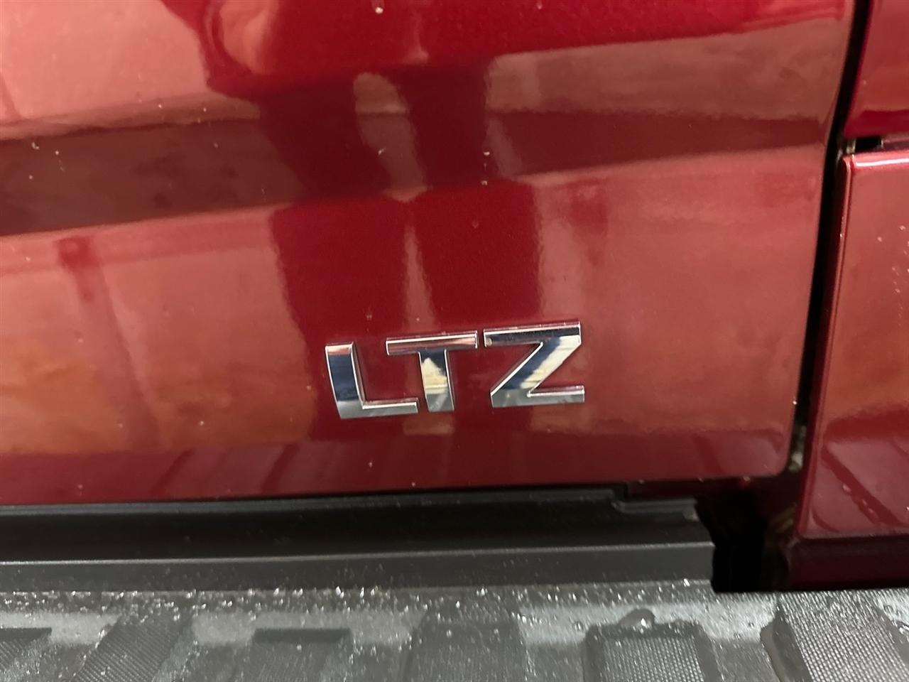 Chevrolet Silverado 1500 4WD Double Cab 143.5" LTZ w/2LZ 2017