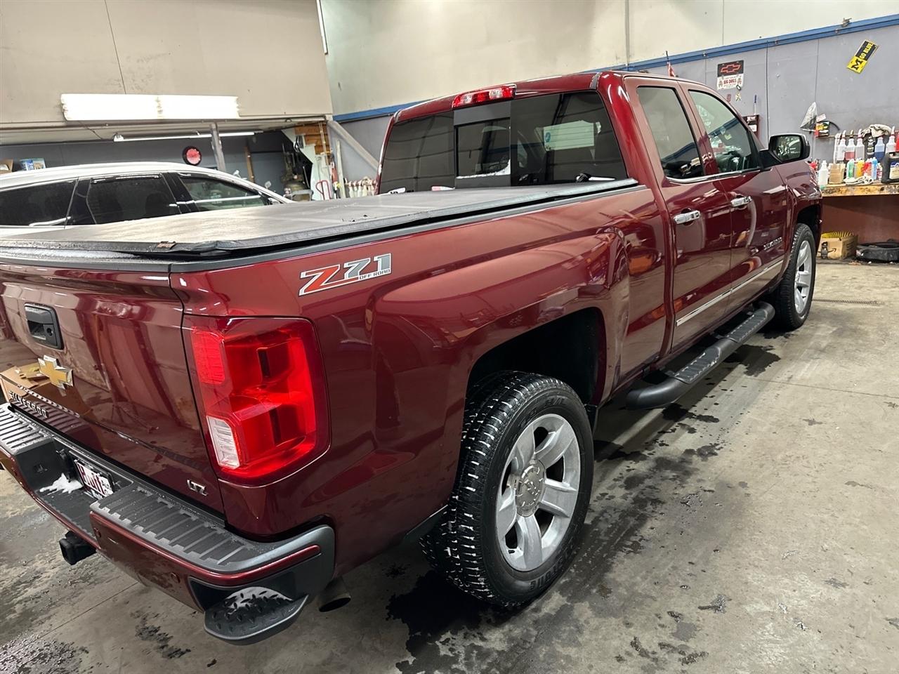 Chevrolet Silverado 1500 4WD Double Cab 143.5" LTZ w/2LZ 2017