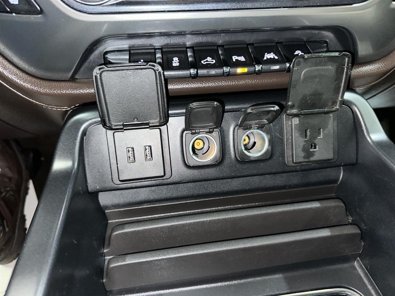 Chevrolet Silverado 1500 4WD Double Cab 143.5" LTZ w/2LZ 2017