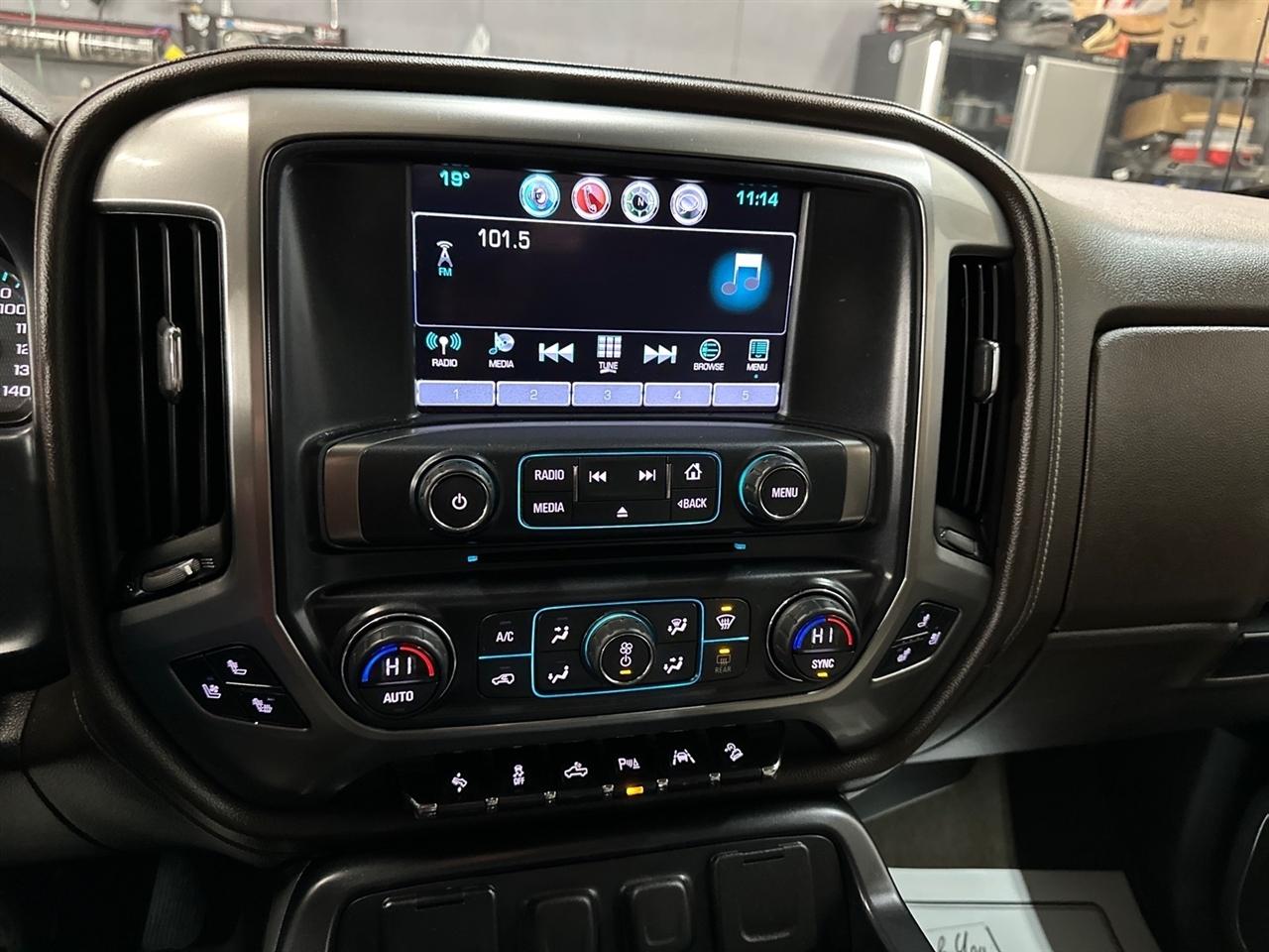 Chevrolet Silverado 1500 4WD Double Cab 143.5" LTZ w/2LZ 2017