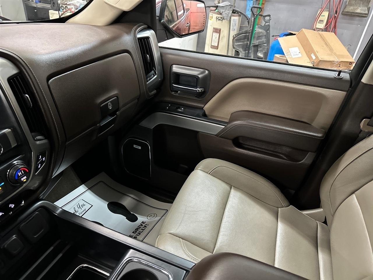 Chevrolet Silverado 1500 4WD Double Cab 143.5" LTZ w/2LZ 2017