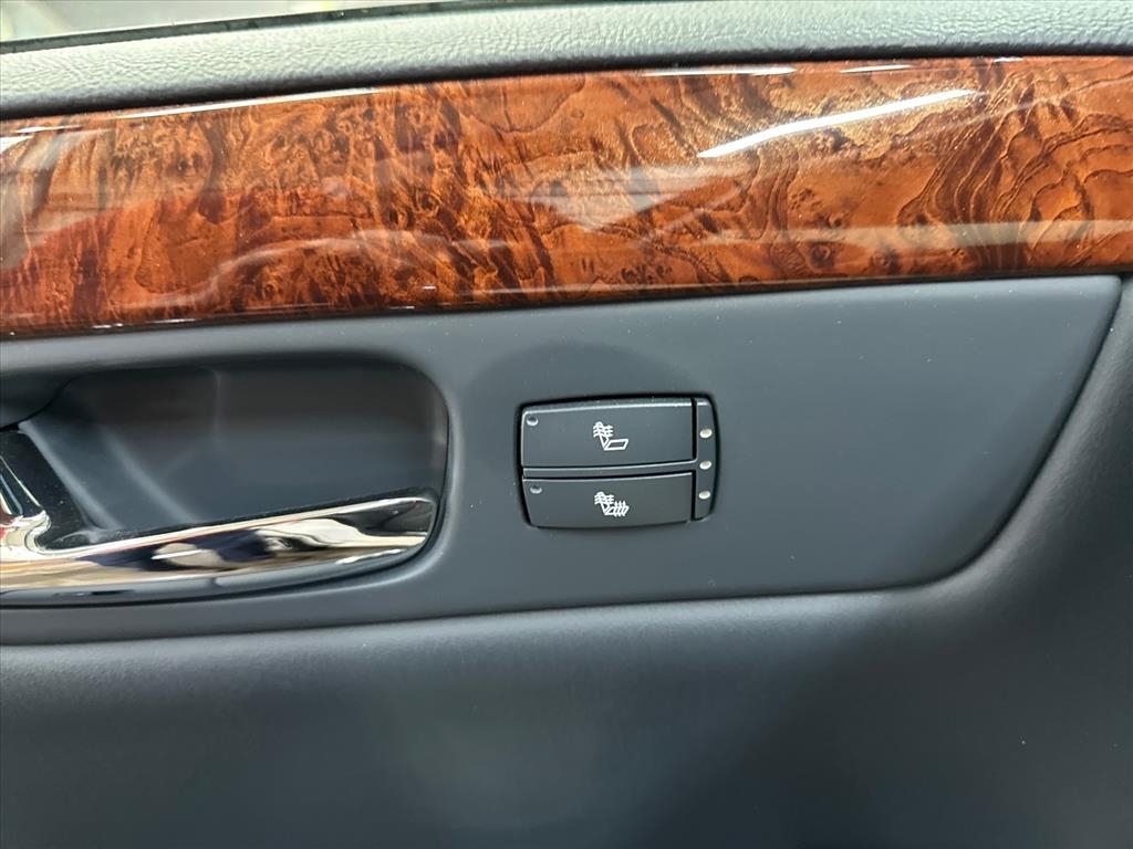 Cadillac DTS 4dr Sdn Luxury I 2007