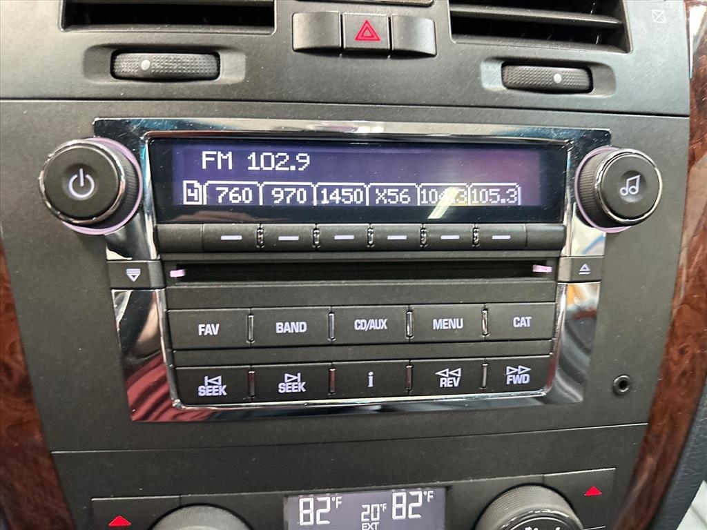 Cadillac DTS 4dr Sdn Luxury I 2007