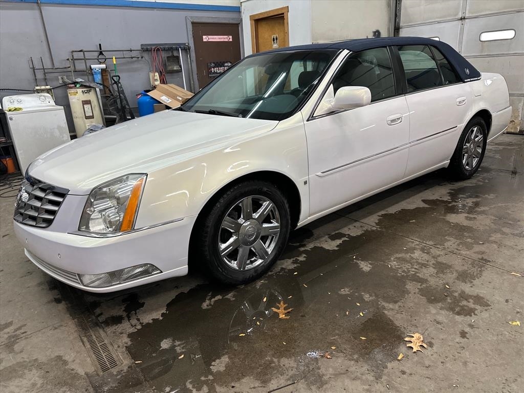 2007 Cadillac DTS 4dr Sdn Luxury I
