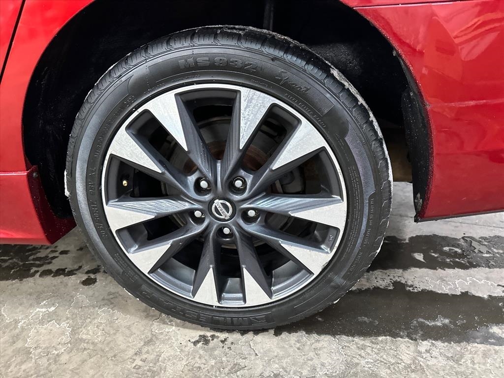 Nissan Sentra SR CVT 2018