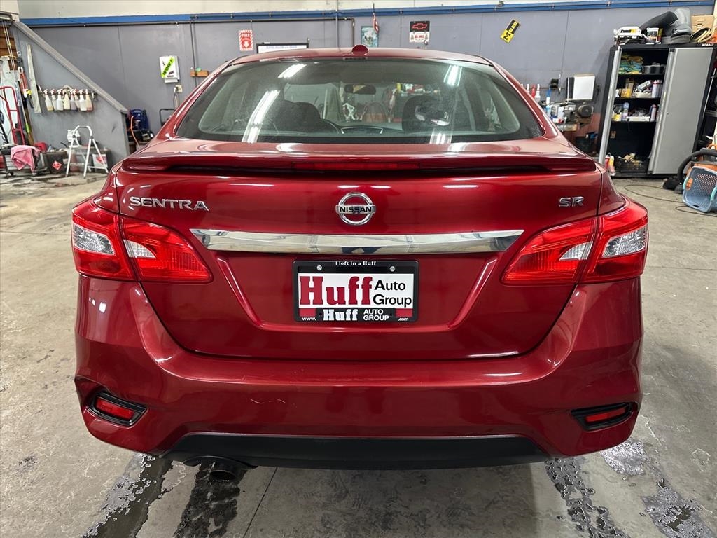 Nissan Sentra SR CVT 2018