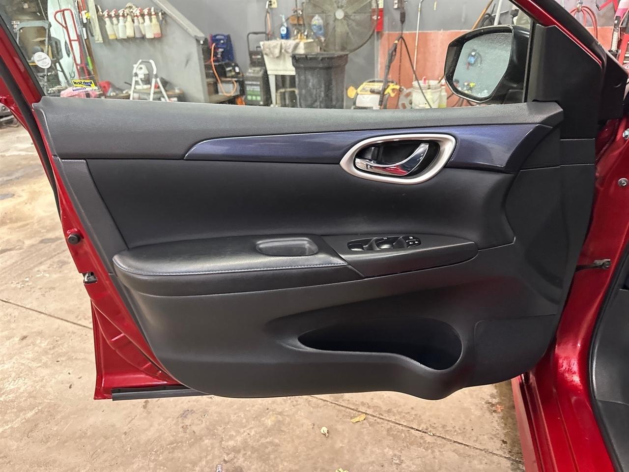 Nissan Sentra SR CVT 2018