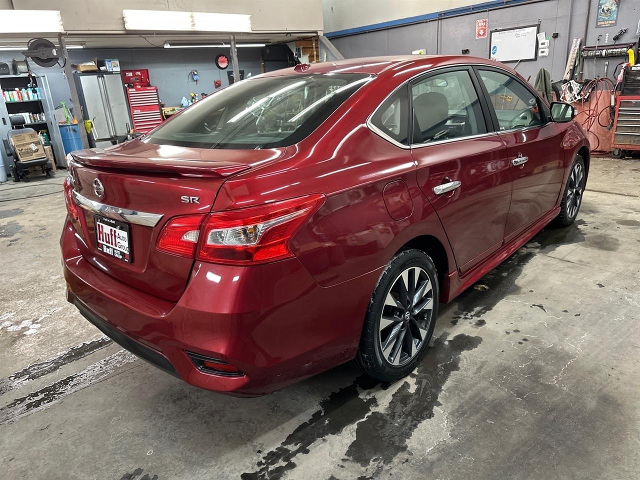 Nissan Sentra SR CVT 2018