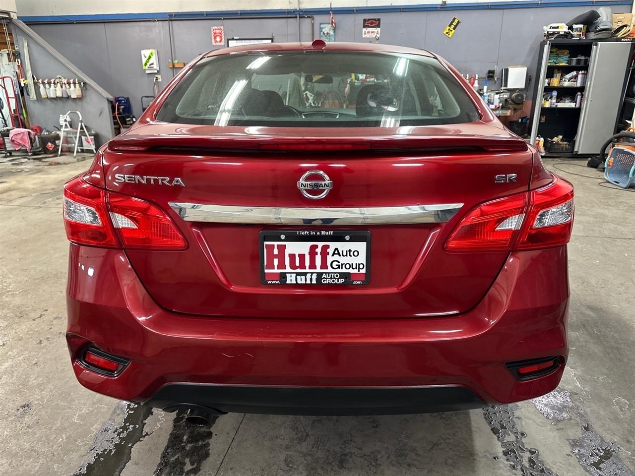 Nissan Sentra SR CVT 2018