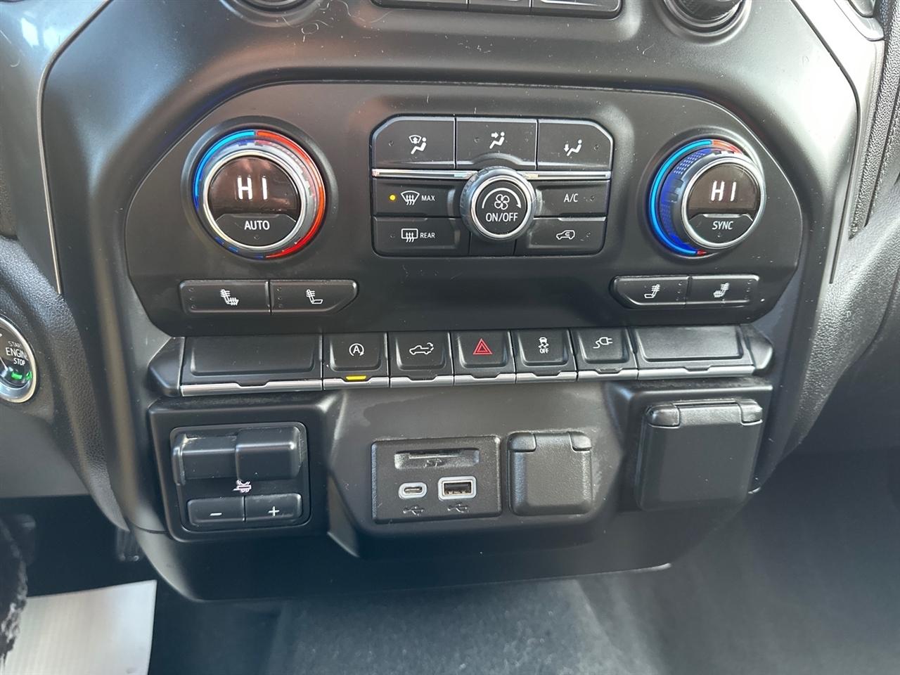 Chevrolet Silverado 1500 4WD Double Cab 147" LT 2019