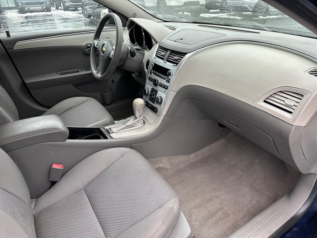 Chevrolet Malibu 4dr Sdn LS w/1LS 2012