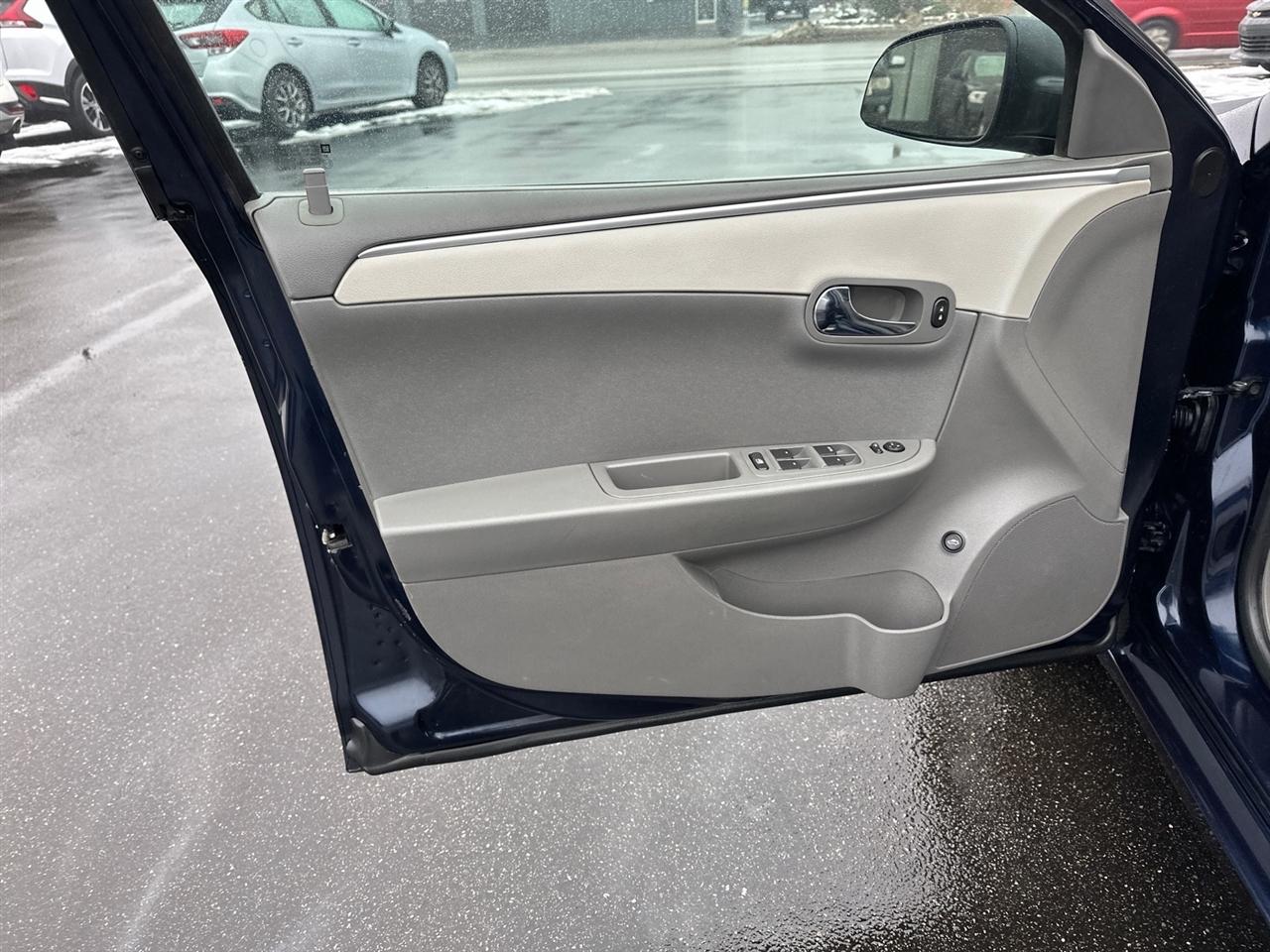 Chevrolet Malibu 4dr Sdn LS w/1LS 2012