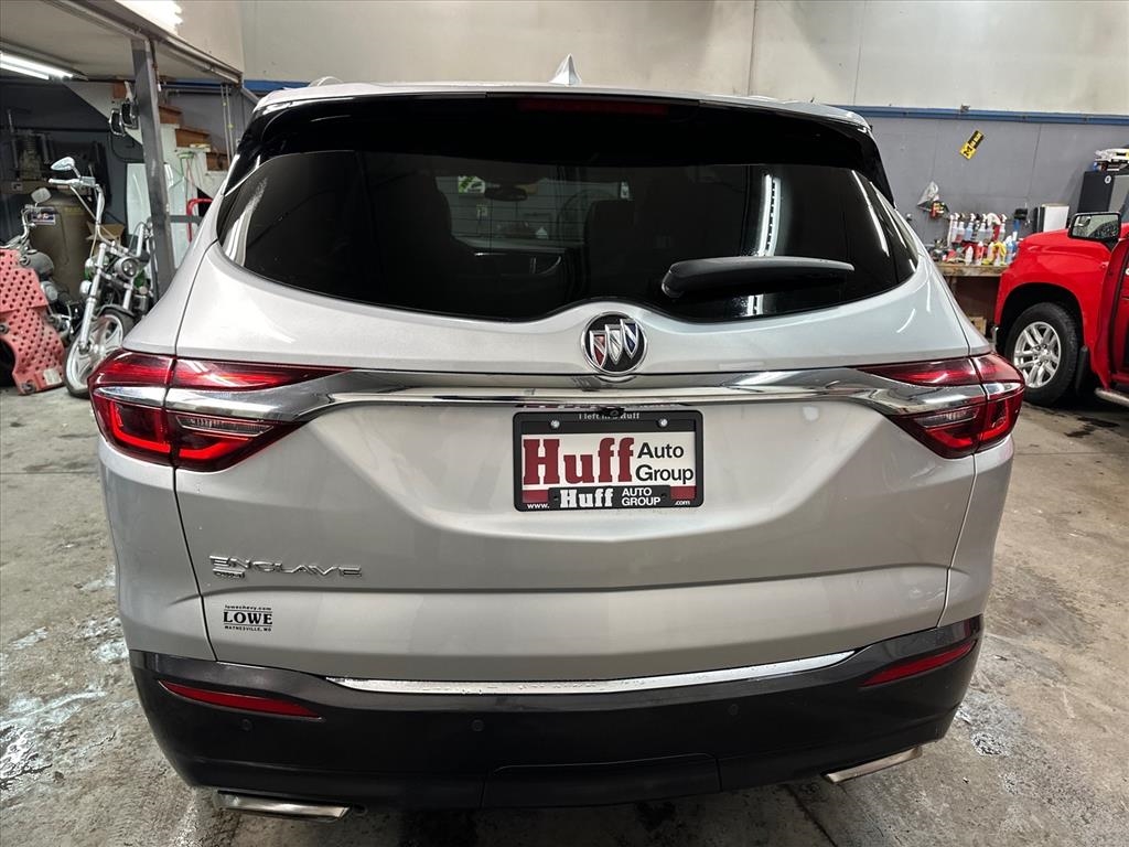 Buick Enclave AWD 4dr Essence 2021