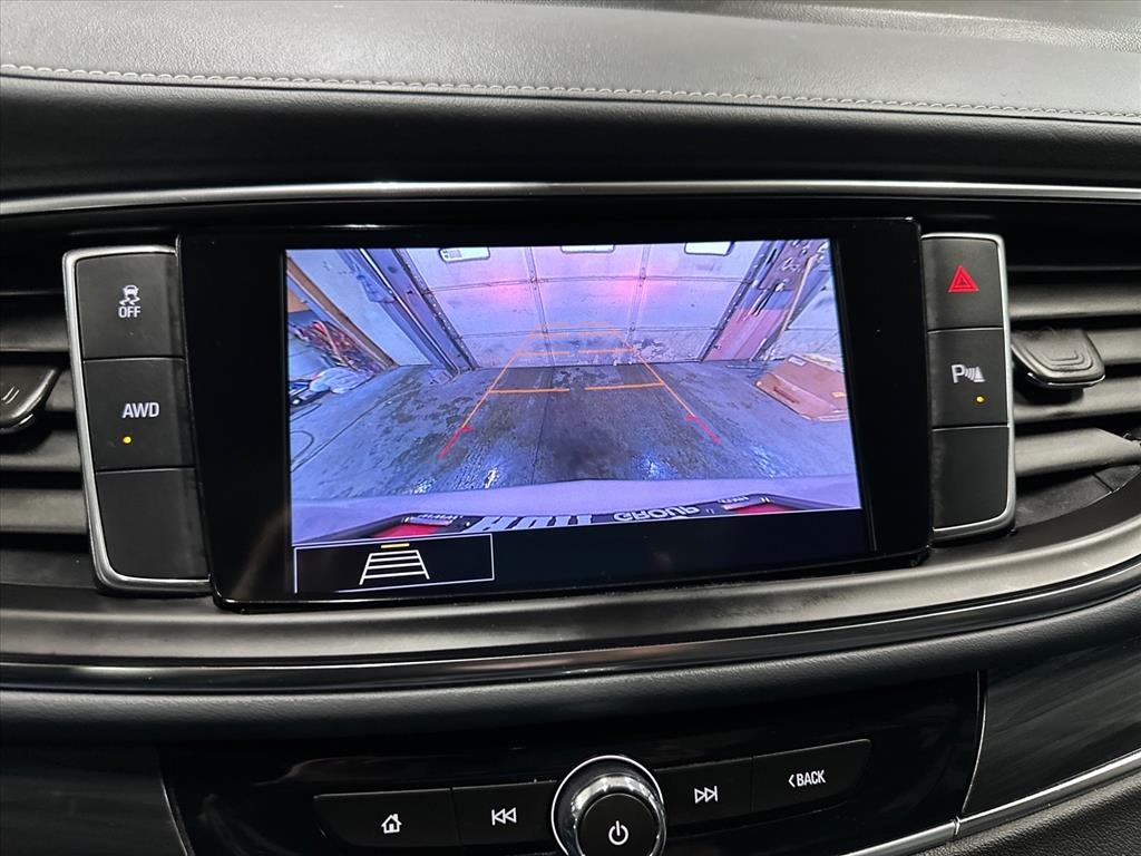 Buick Enclave AWD 4dr Essence 2021