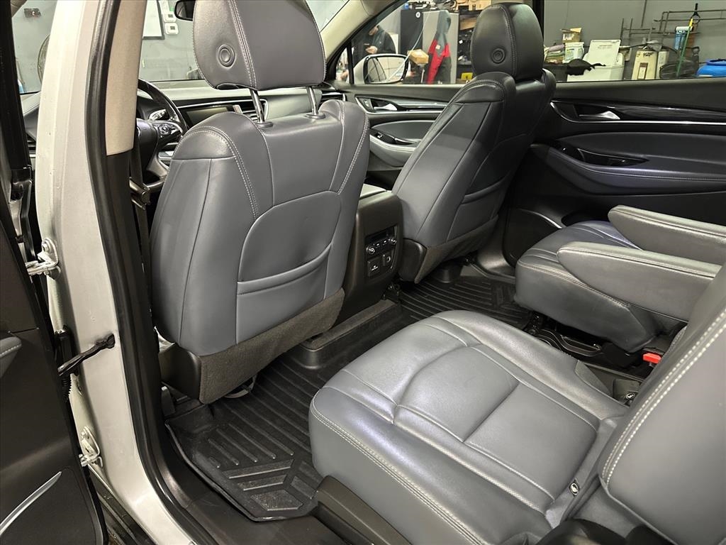 Buick Enclave AWD 4dr Essence 2021