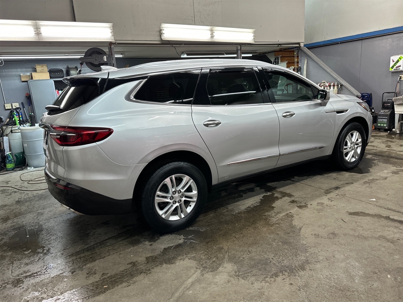 Buick Enclave AWD 4dr Essence 2021