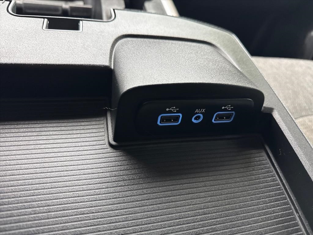 RAM 1500 Big Horn 4x4 Crew Cab 5'7" Box 2018