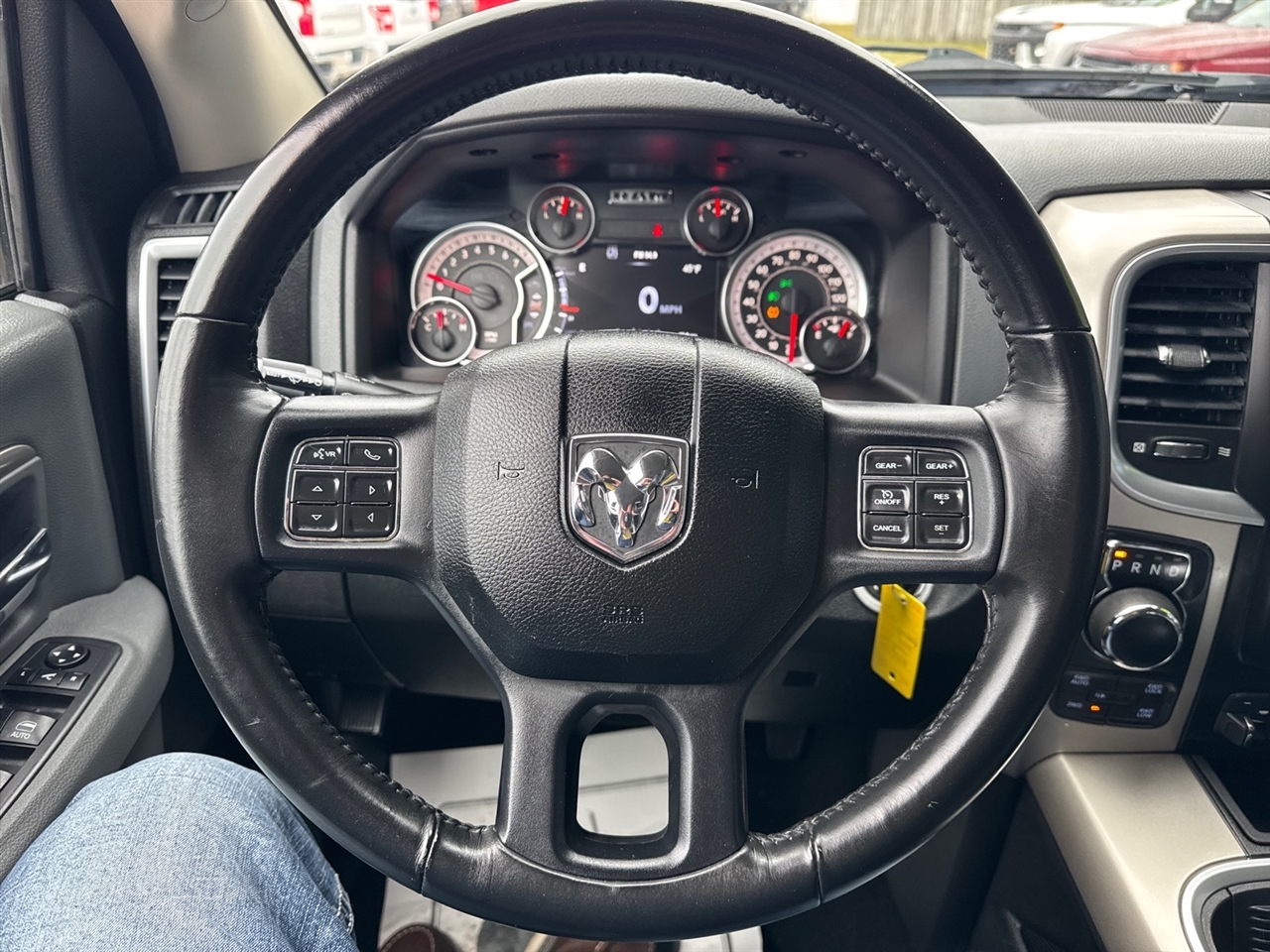 RAM 1500 Big Horn 4x4 Crew Cab 5'7" Box 2018