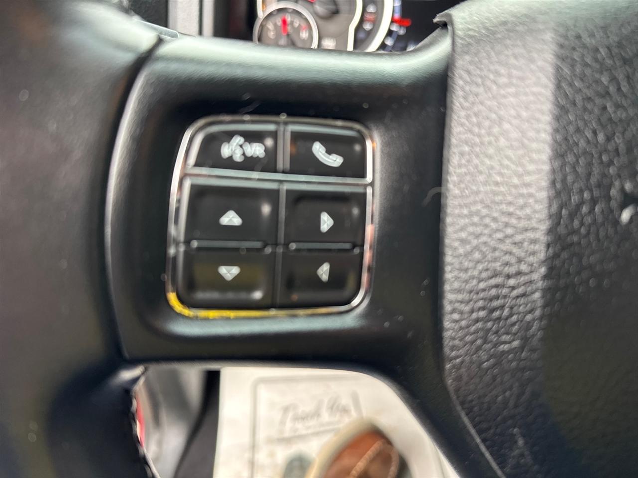 RAM 1500 Big Horn 4x4 Crew Cab 5'7" Box 2018