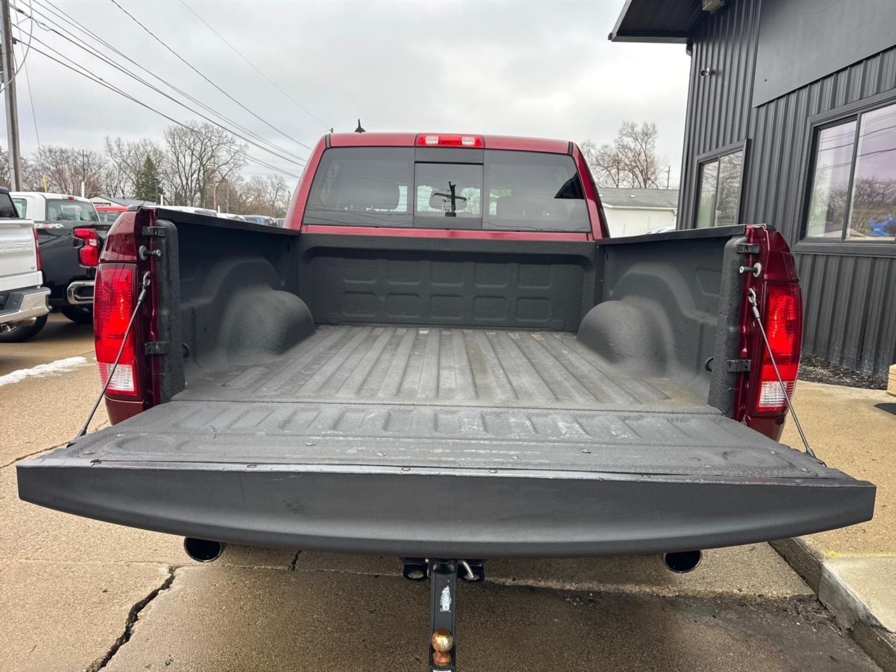 RAM 1500 Big Horn 4x4 Crew Cab 5'7" Box 2018
