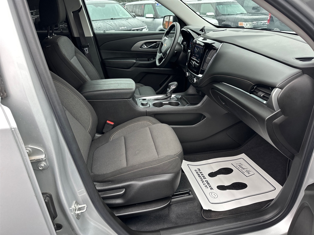 Chevrolet Traverse FWD 4dr LS w/1LS 2021