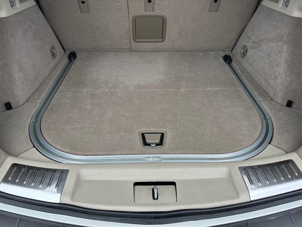 Cadillac SRX FWD 4dr Luxury Collection 2011