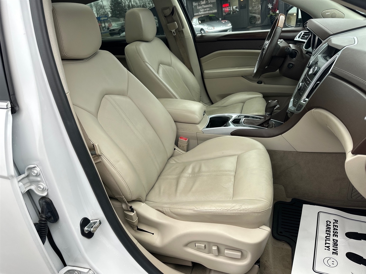 Cadillac SRX FWD 4dr Luxury Collection 2011