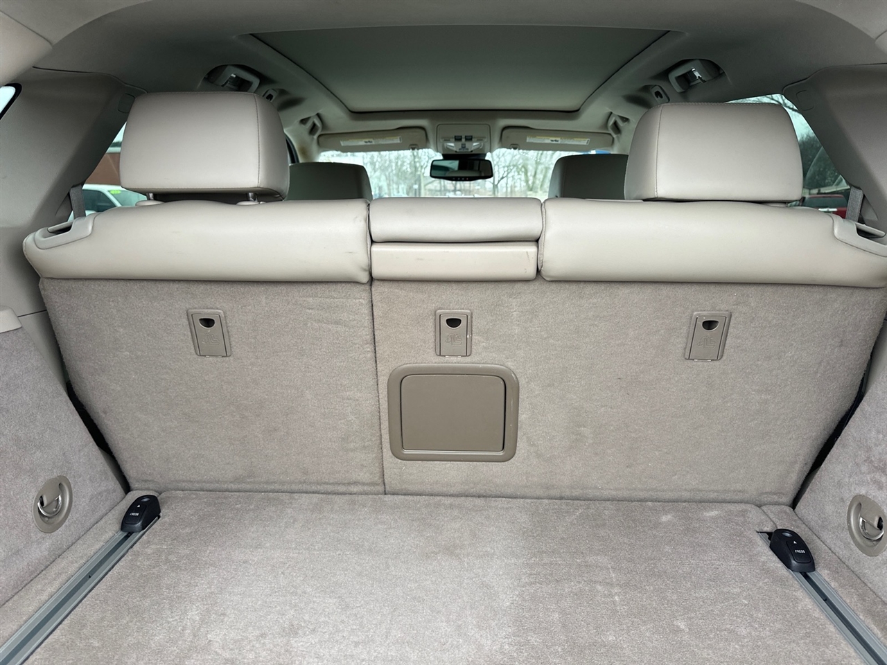 Cadillac SRX FWD 4dr Luxury Collection 2011