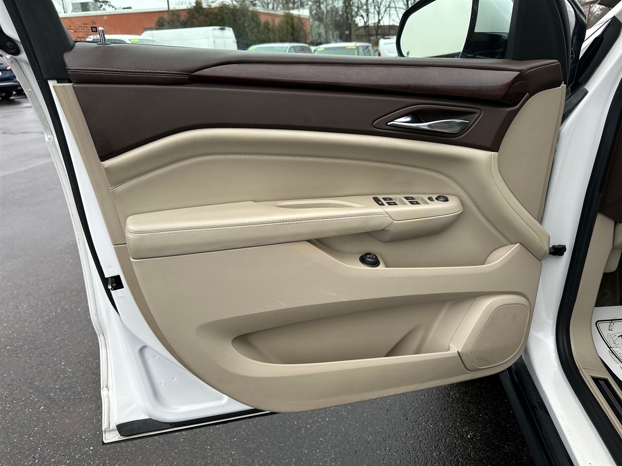 Cadillac SRX FWD 4dr Luxury Collection 2011