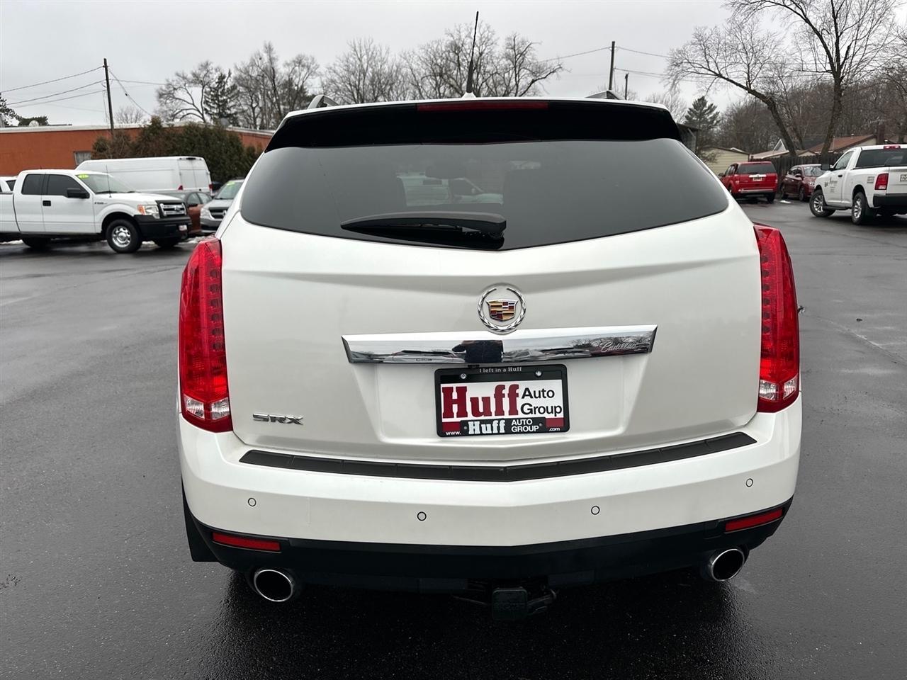 Cadillac SRX FWD 4dr Luxury Collection 2011
