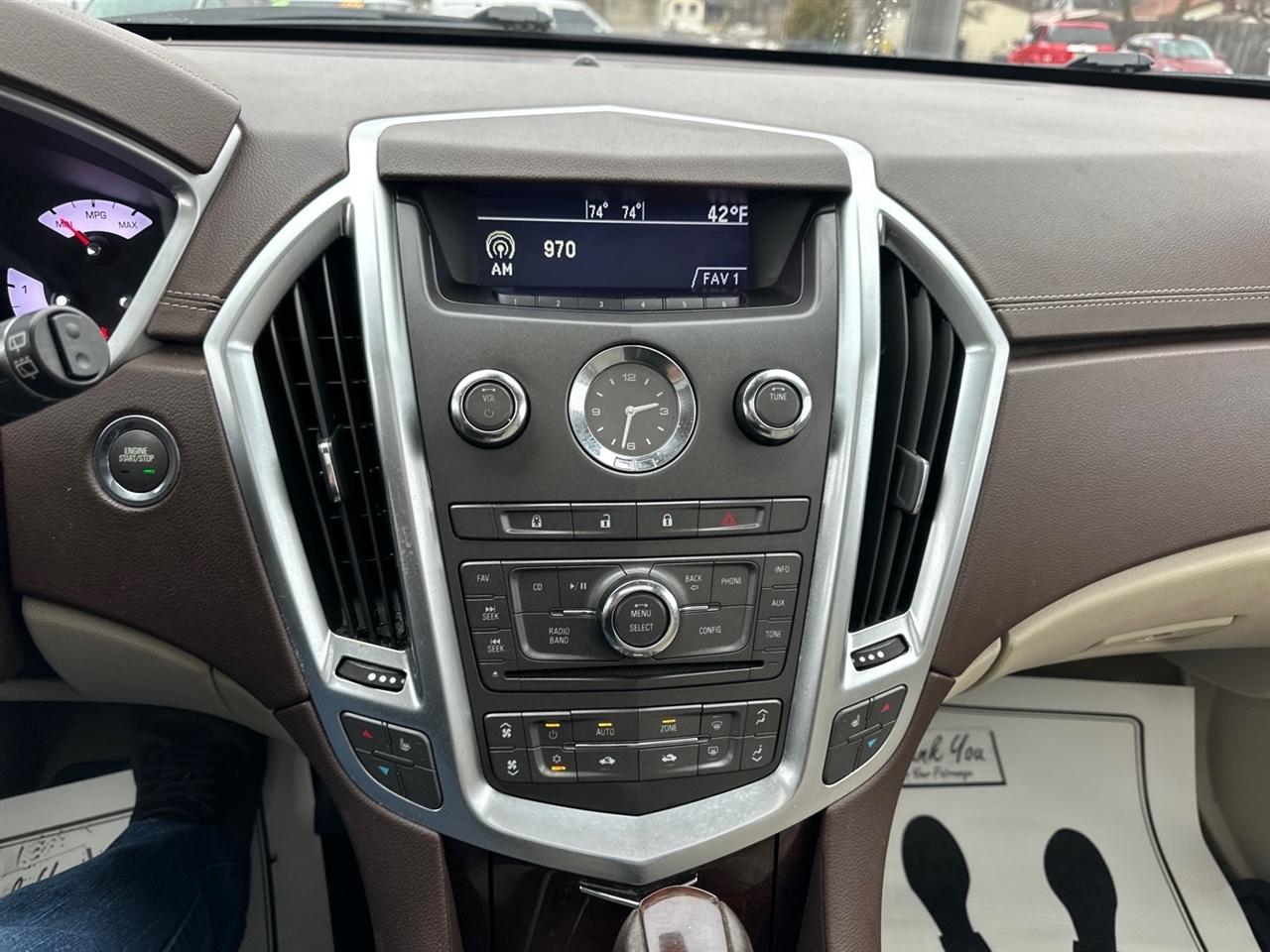 Cadillac SRX FWD 4dr Luxury Collection 2011