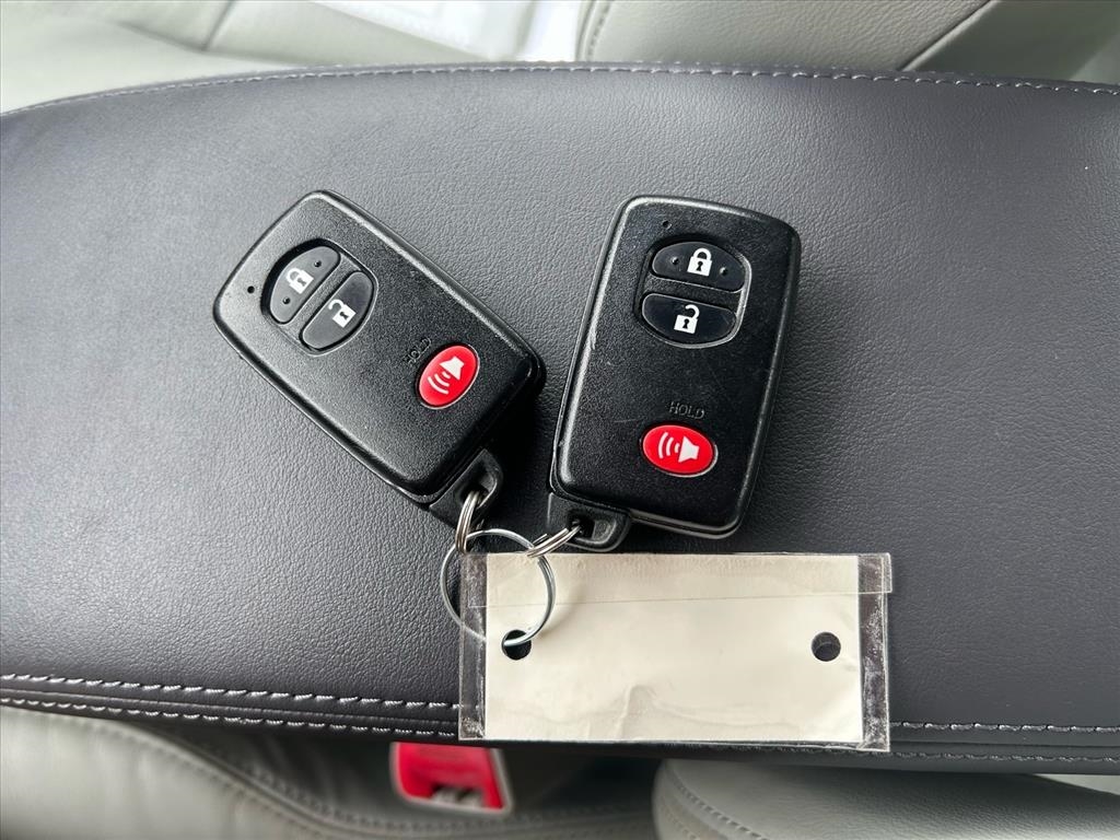 Toyota Prius 5dr HB III (Natl) 2010