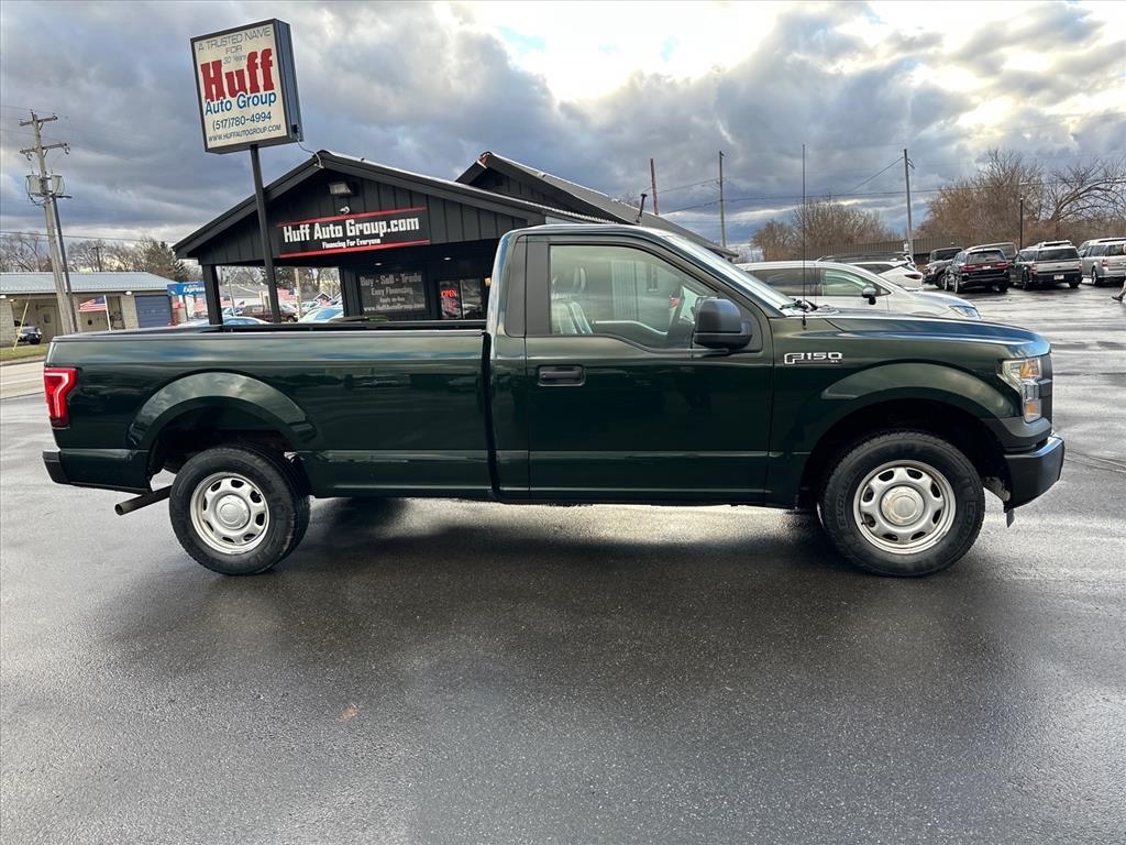 Ford F-150 2WD Reg Cab 141" XLT 2015