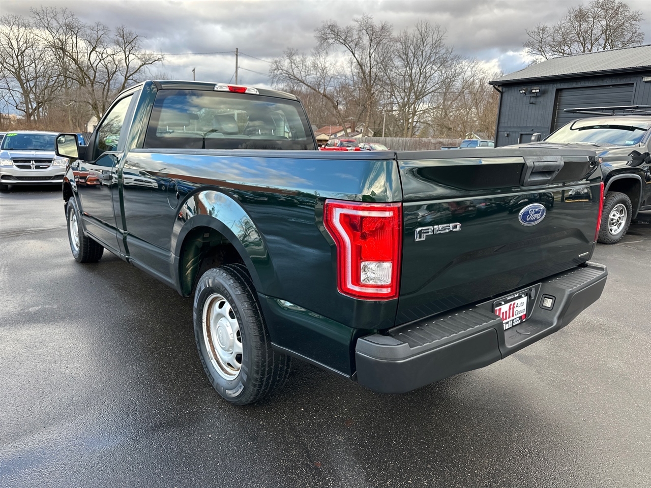 Ford F-150 2WD Reg Cab 141" XLT 2015