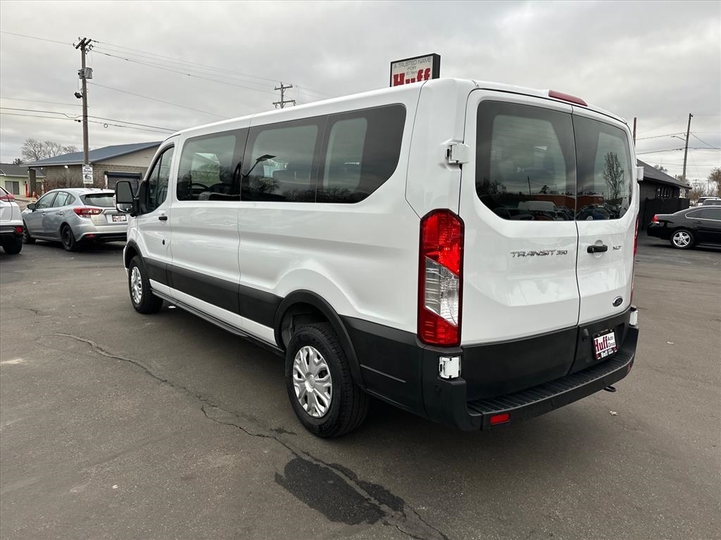 Ford Transit Passenger Wagon T-350 148" Low Roof XLT RWD 2023