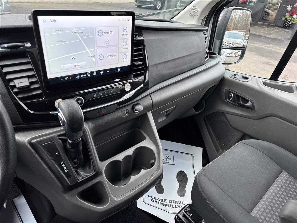 Ford Transit Passenger Wagon T-350 148" Low Roof XLT RWD 2023