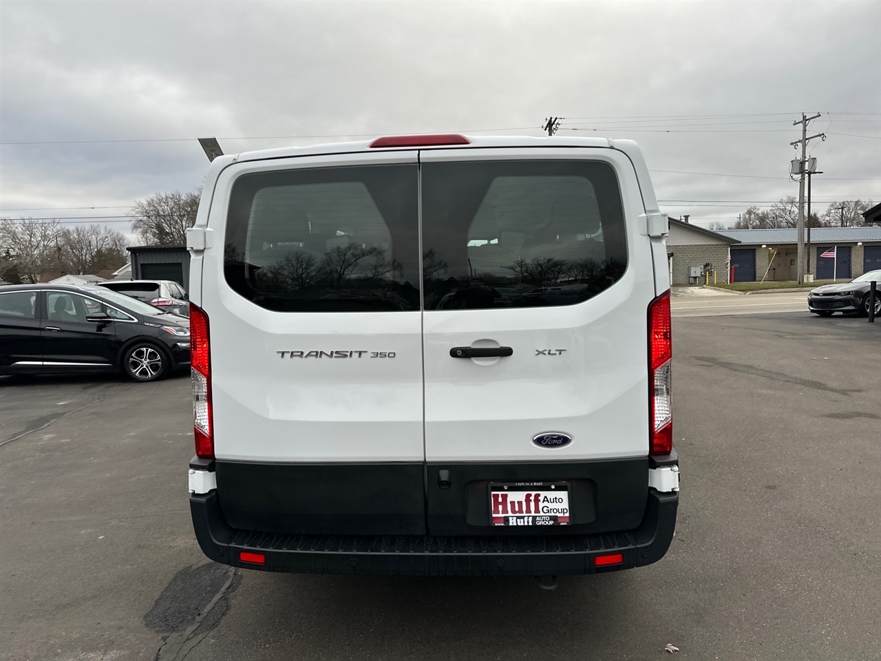 Ford Transit Passenger Wagon T-350 148" Low Roof XLT RWD 2023