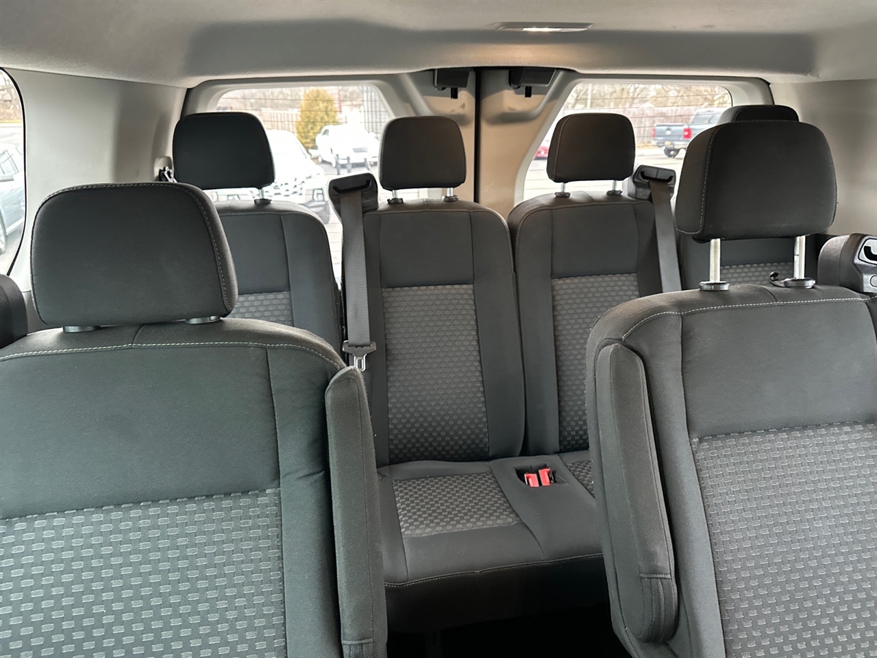 Ford Transit Passenger Wagon T-350 148" Low Roof XLT RWD 2023