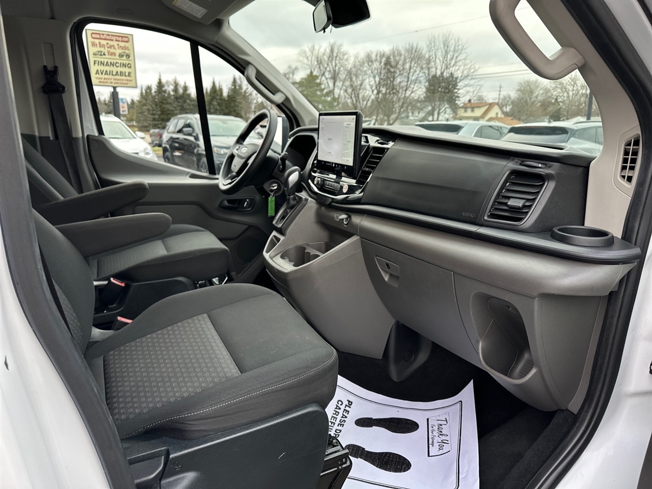 Ford Transit Passenger Wagon T-350 148" Low Roof XLT RWD 2023