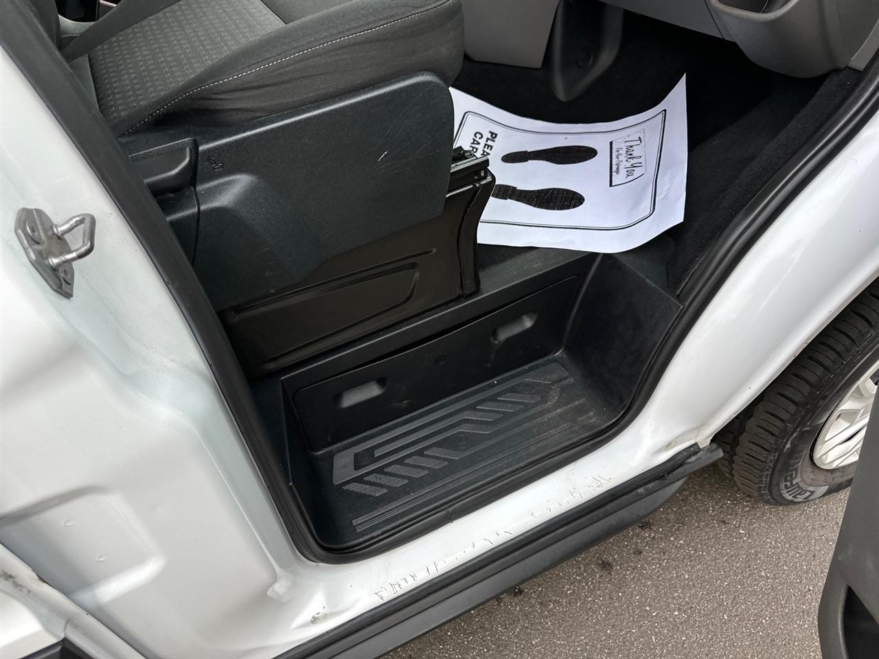 Ford Transit Passenger Wagon T-350 148" Low Roof XLT RWD 2023