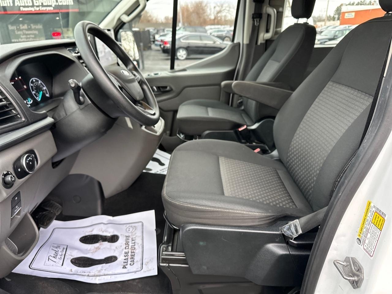 Ford Transit Passenger Wagon T-350 148" Low Roof XLT RWD 2023