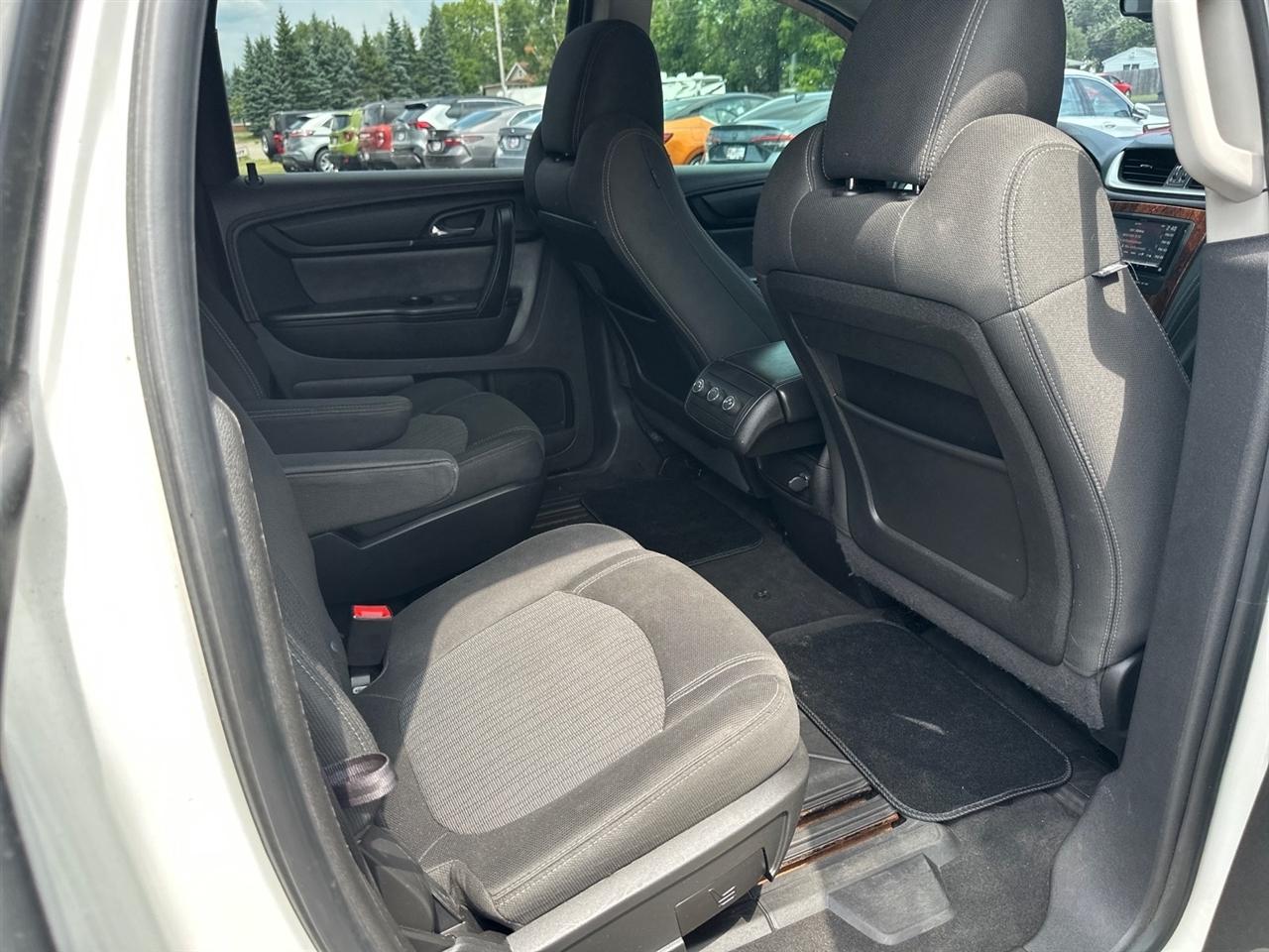 Chevrolet Traverse FWD 4dr LT w/1LT 2013