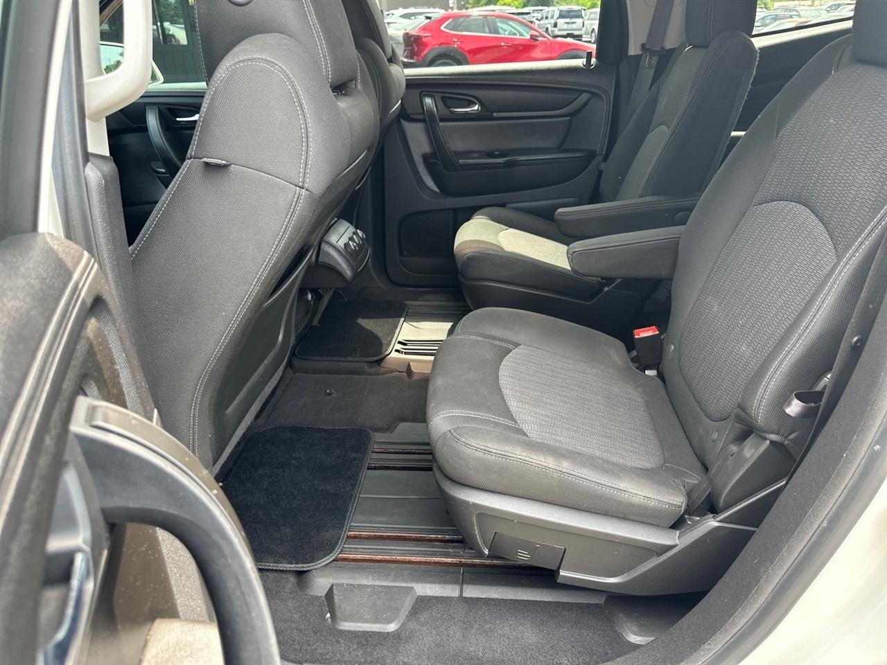 Chevrolet Traverse FWD 4dr LT w/1LT 2013