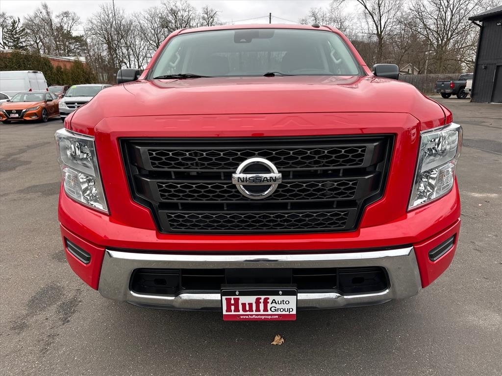 Nissan Titan 4x2 Crew Cab SV 2021