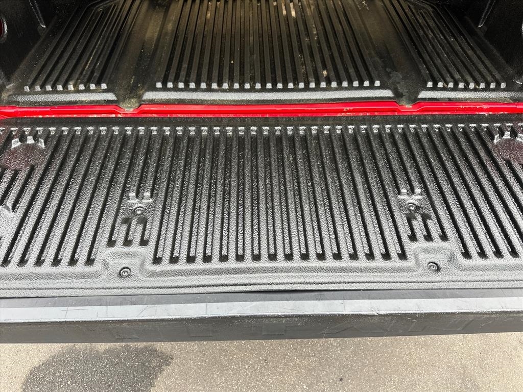 Nissan Titan 4x2 Crew Cab SV 2021