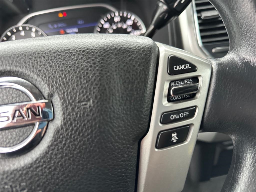 Nissan Titan 4x2 Crew Cab SV 2021